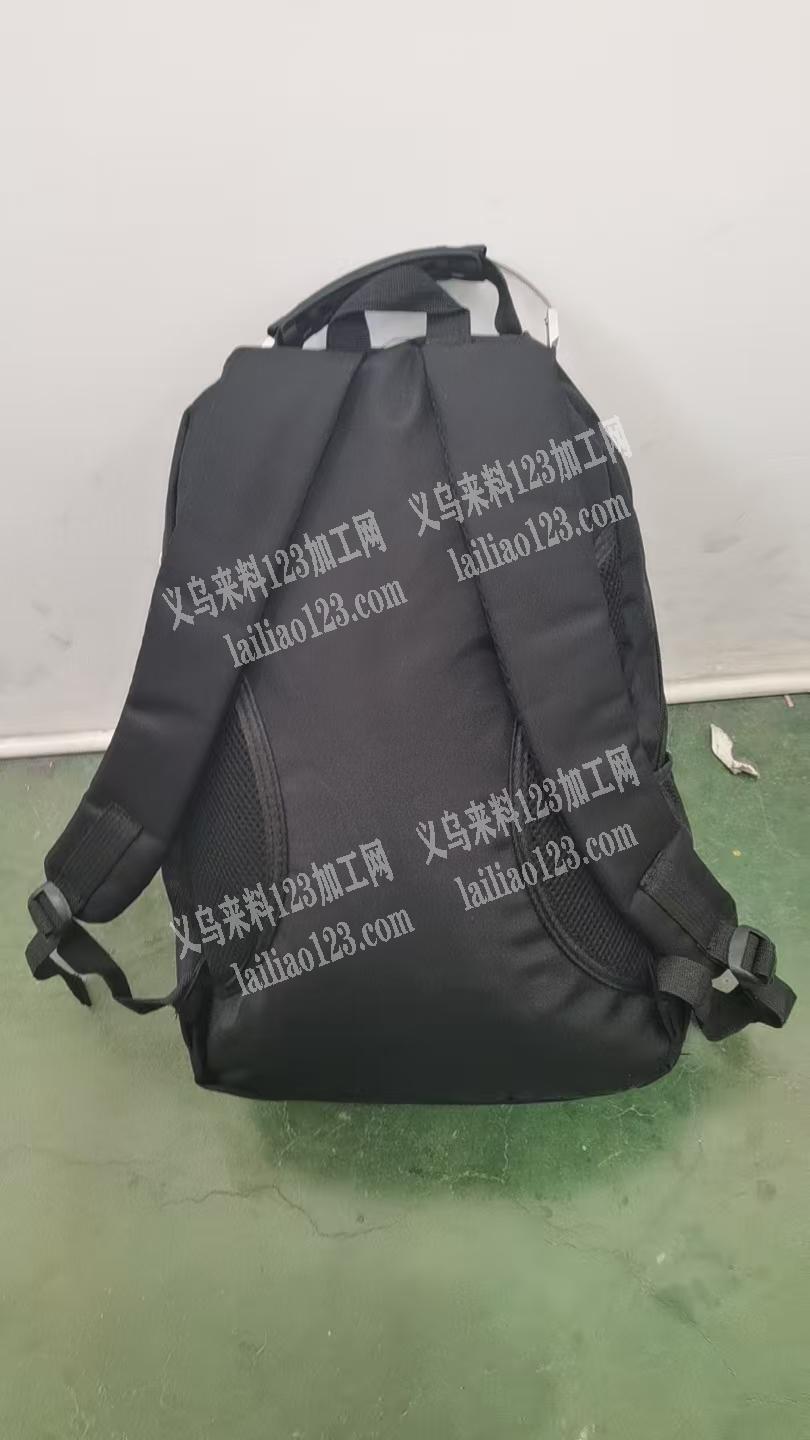 公司400个双肩包外发加工，做得好后面可