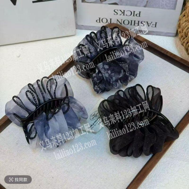 寻找生产网纱云朵抓夹成品的工厂，如图，有