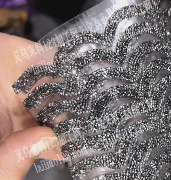 胶网钻辅料订单，如图波浪头箍上面用的贴条