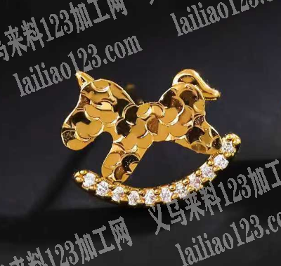 大量小马贺年饰品订单，如图，寻找成品工厂