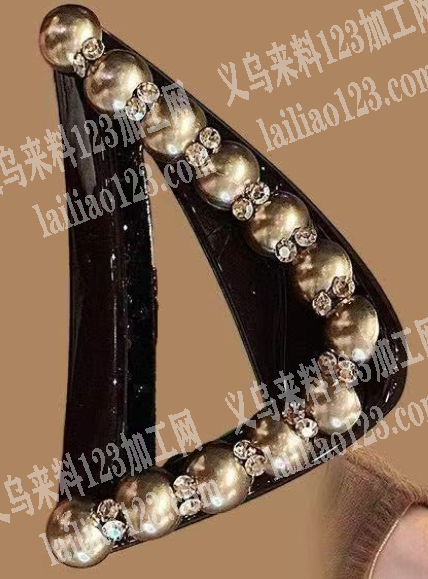 抓夹上面点钻外发加工，我厂有点钻外发加工