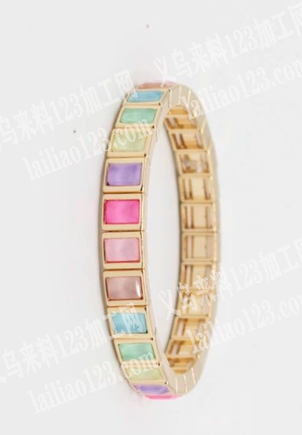 手链成品订单，寻找成品工厂，请联系详谈，