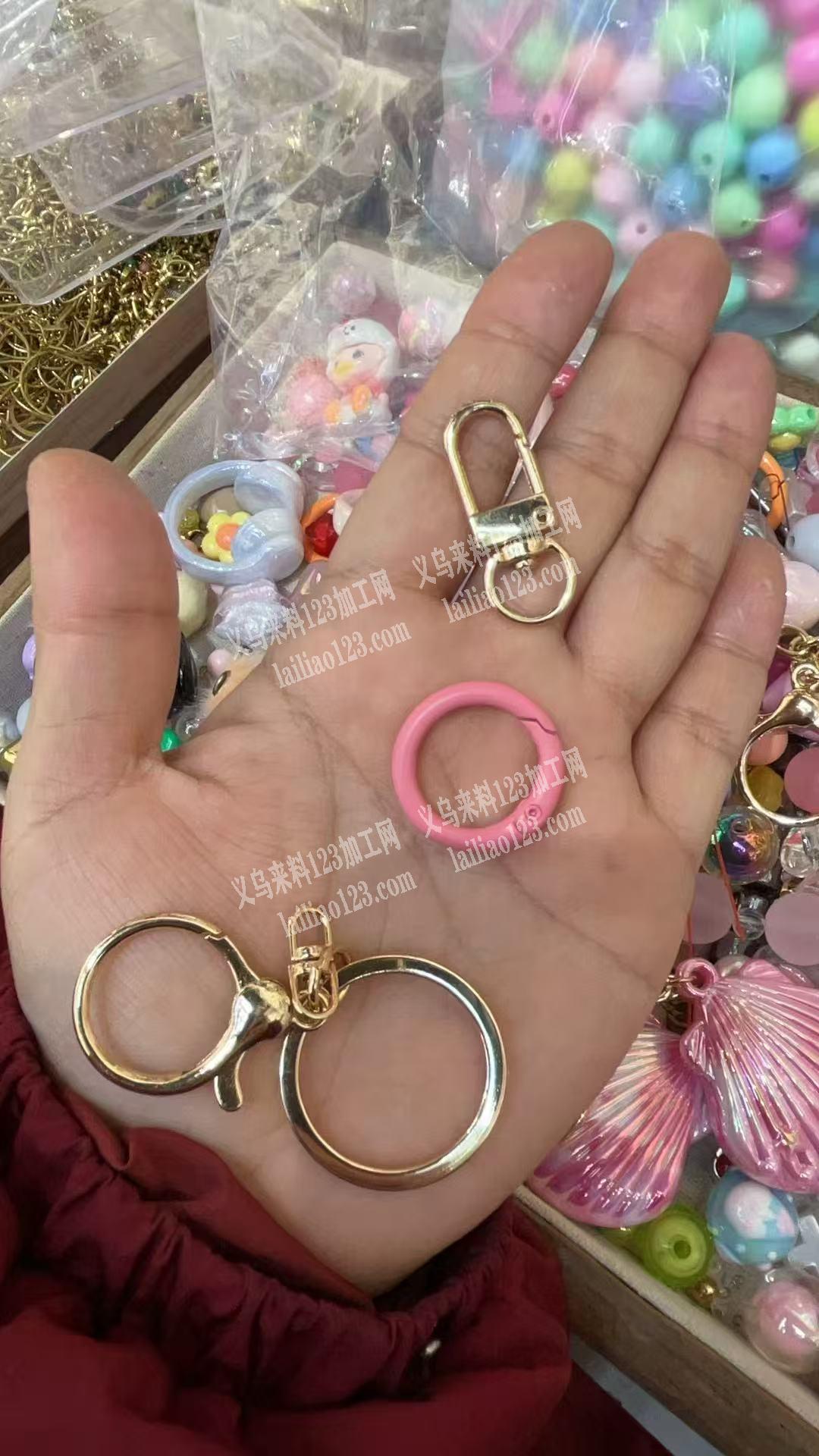 钥匙扣圈有单，我要找厂家，详谈，微信详谈