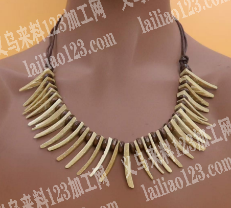 这个项链穿配件编织打结的手工活外发加工，