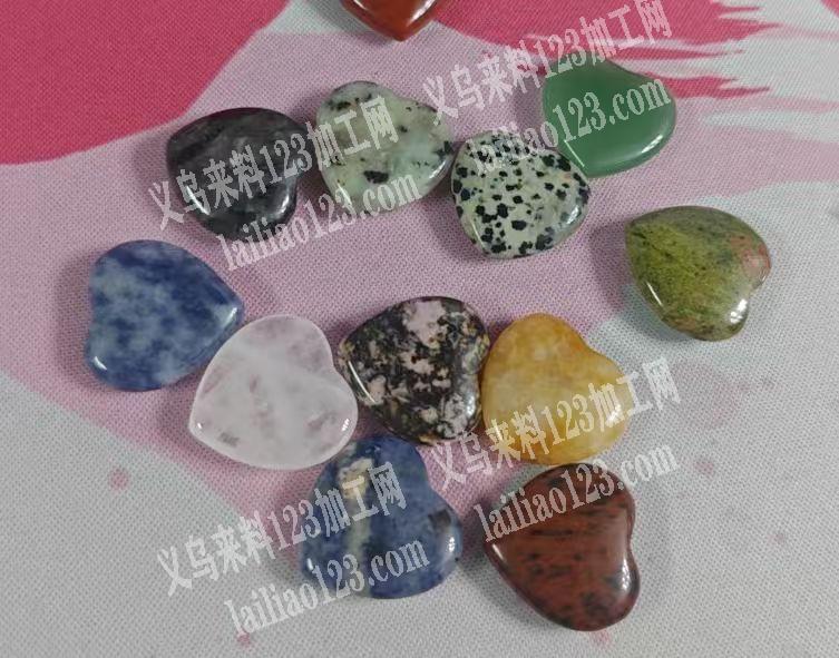 采购爱心桃配件，如图，寻找厂家，请联系详