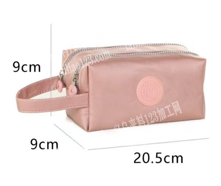 这个收纳包订单外发加工。寻找箱包加工厂，