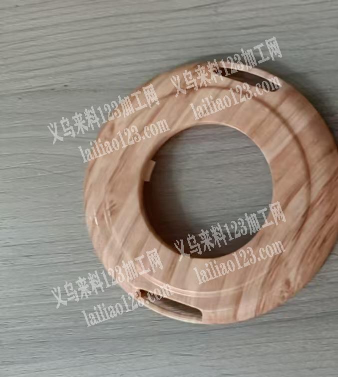 印花外发，这个圆圆的配件大小有十公分的样