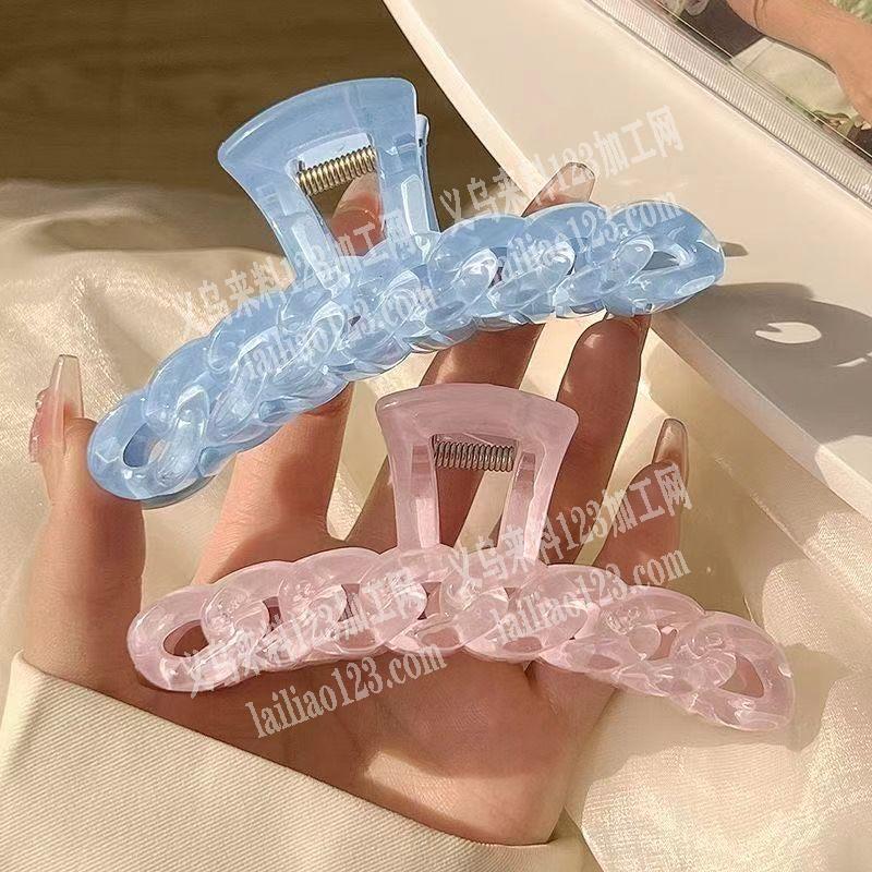 采购如图麻花的抓夹，这个款式，谁家有，联