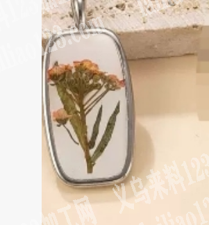 寻找专业做饰品花瓣的工厂合作，请联系详谈