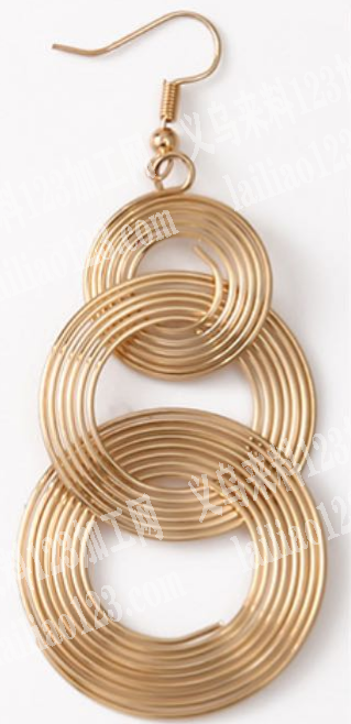 长度8厘米，宽3.5厘米，耳环有订单，铁