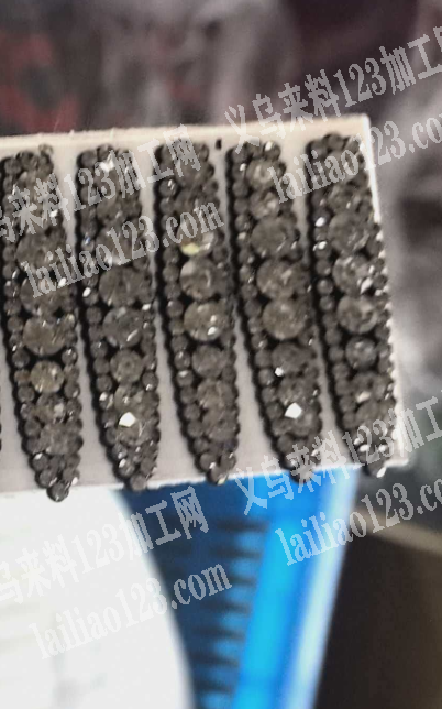 这类发夹，寻找手工点钻的加工厂，请联系详