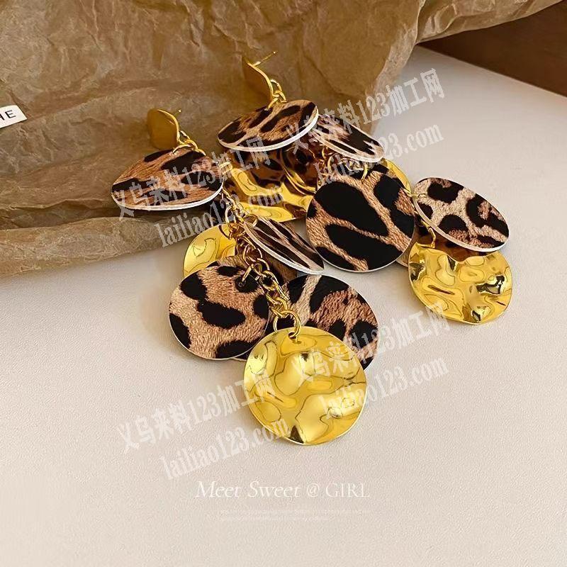 这个耳环成品订单，寻找成品工厂，有的联系