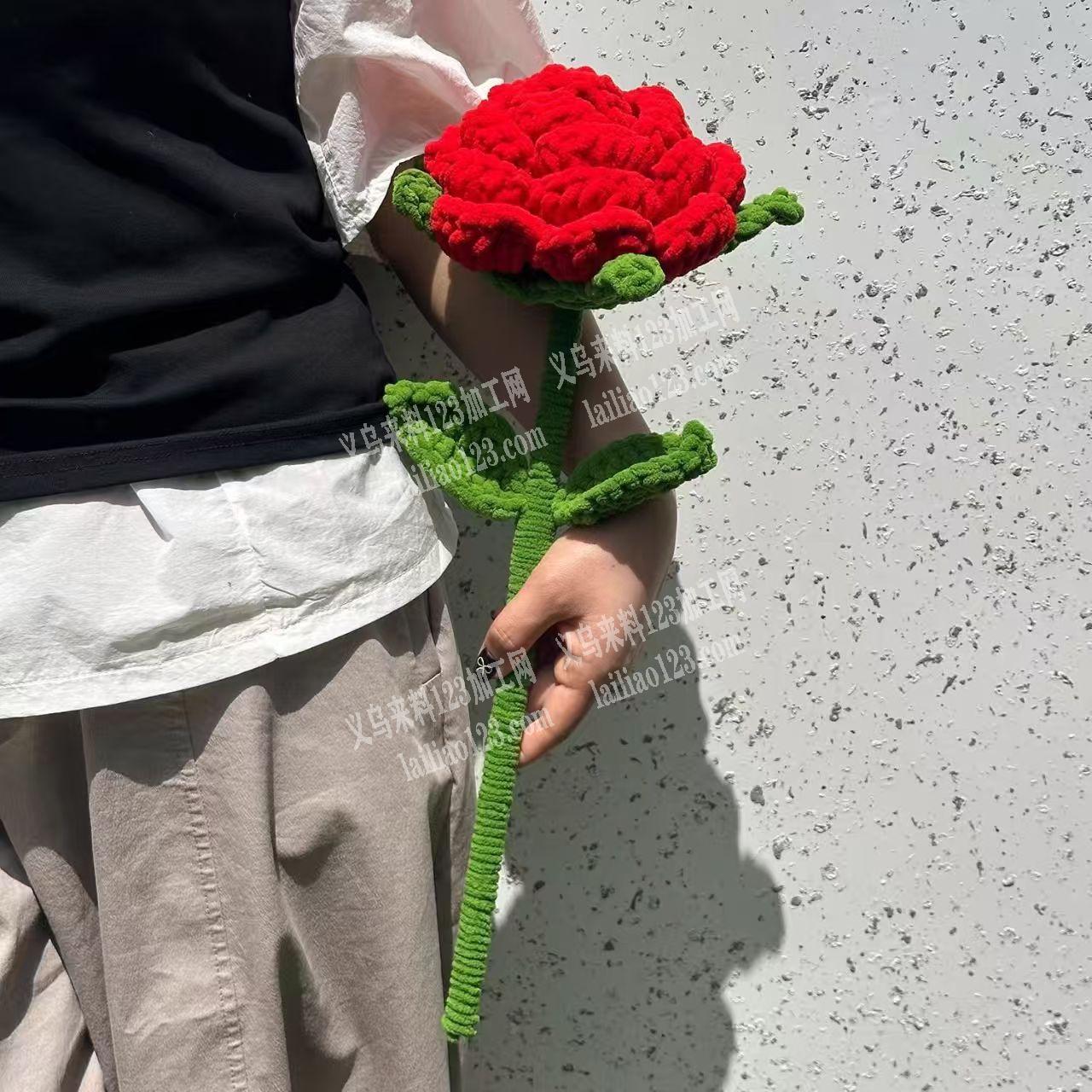 毛线钩针编织的玫瑰花订单，如图，寻找会做