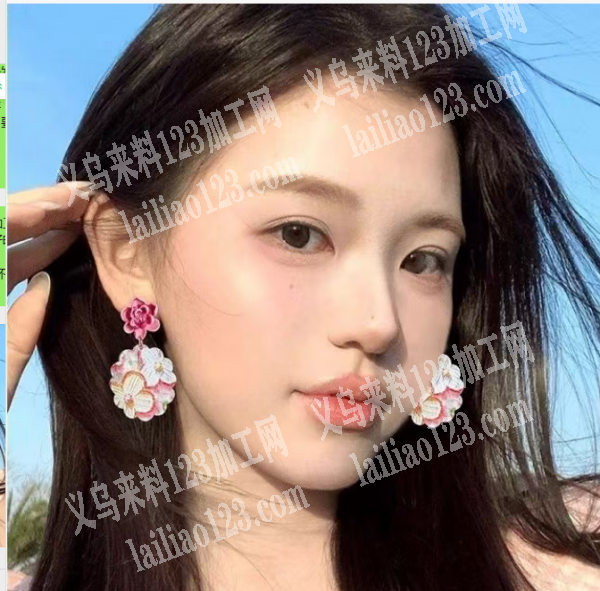 这个耳环花朵上面滴油外发加工，寻找这个花