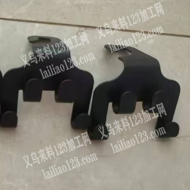 寻找这个挂钩厂家，有订单，需要成品。详谈