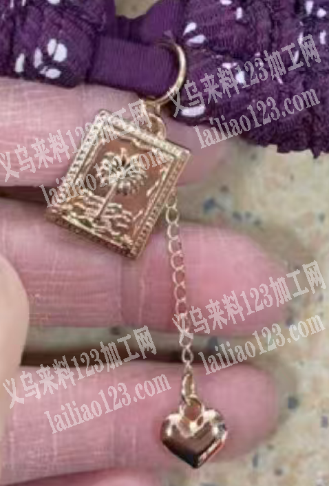 采购如图挂件，寻找厂家，如图，请联系详谈