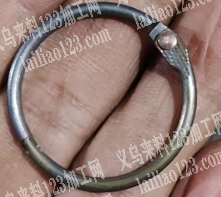 金属扣订单，如图，寻找厂家，请联系详谈。