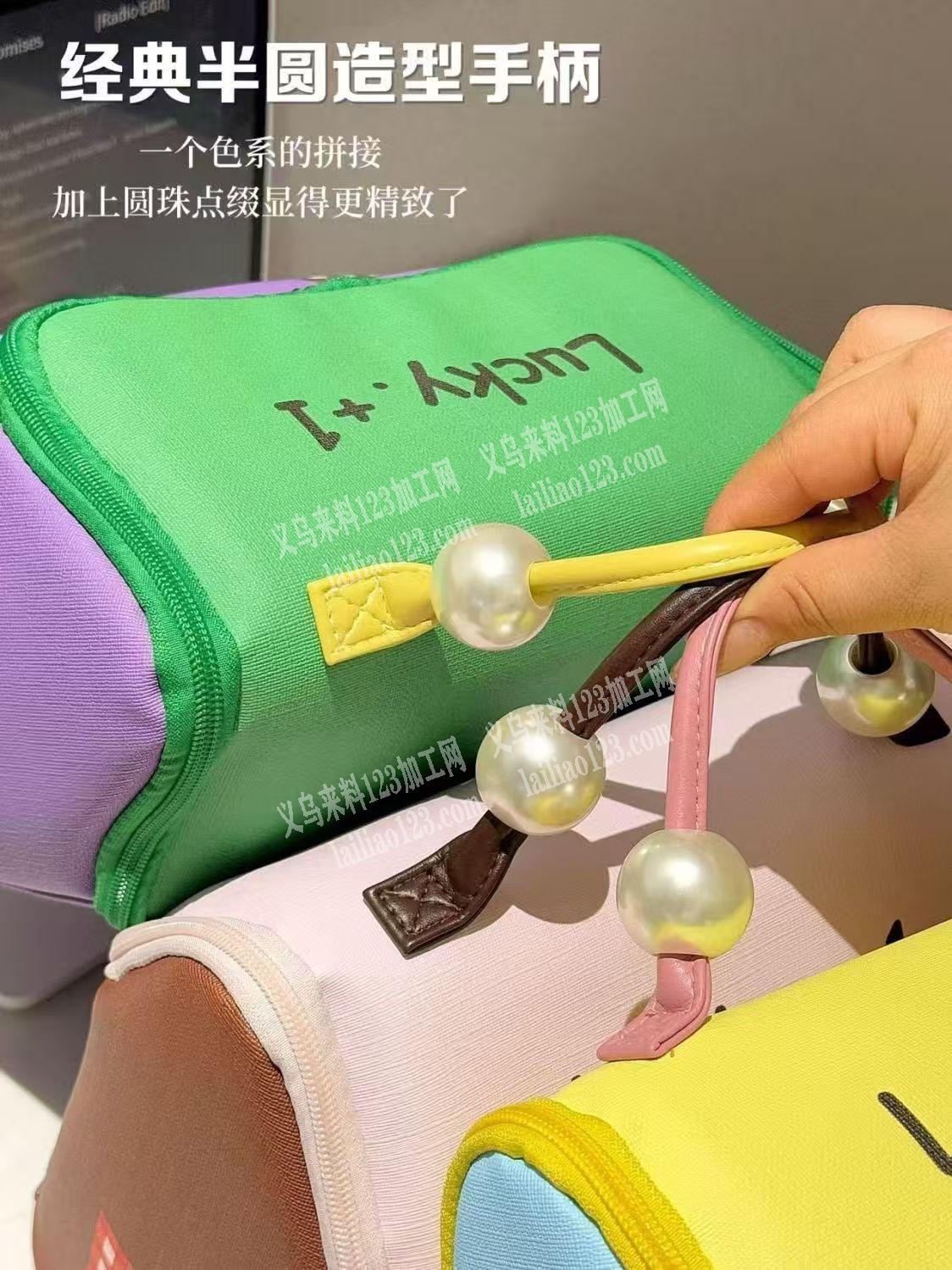 大量这种房子款式的化妆包订单，收纳包订单