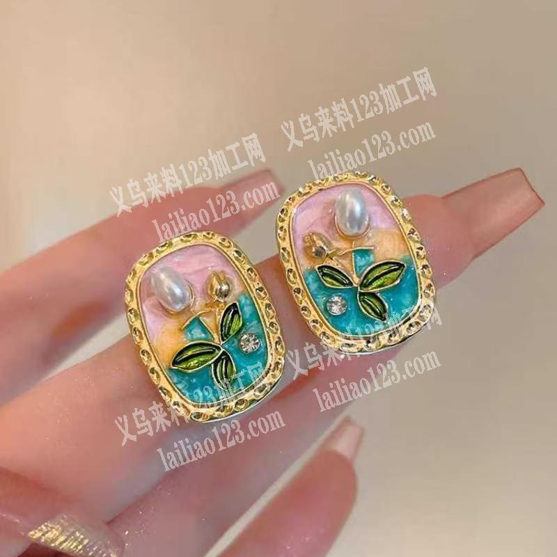 如图这种耳环飾品滴油外发加工，寻找专业做