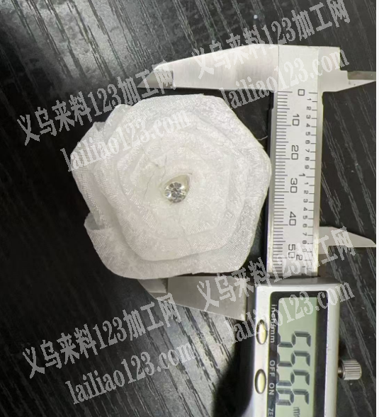 大量手卷花订单。如图。寻找手工卷花的产品
