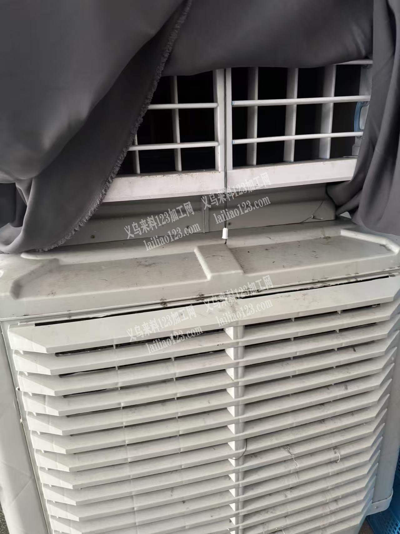 塑料筐转让，电风扇转让，地址在义乌苏溪花