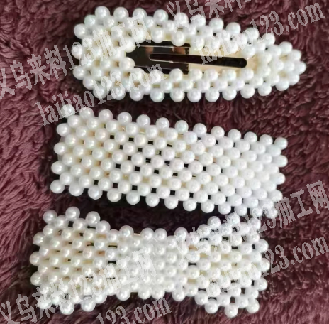 大量发夹注塑一体成型的订单。寻找厂家。寻