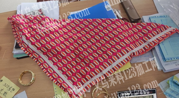 围巾方巾平车活外发加工，。如图，寻找平车