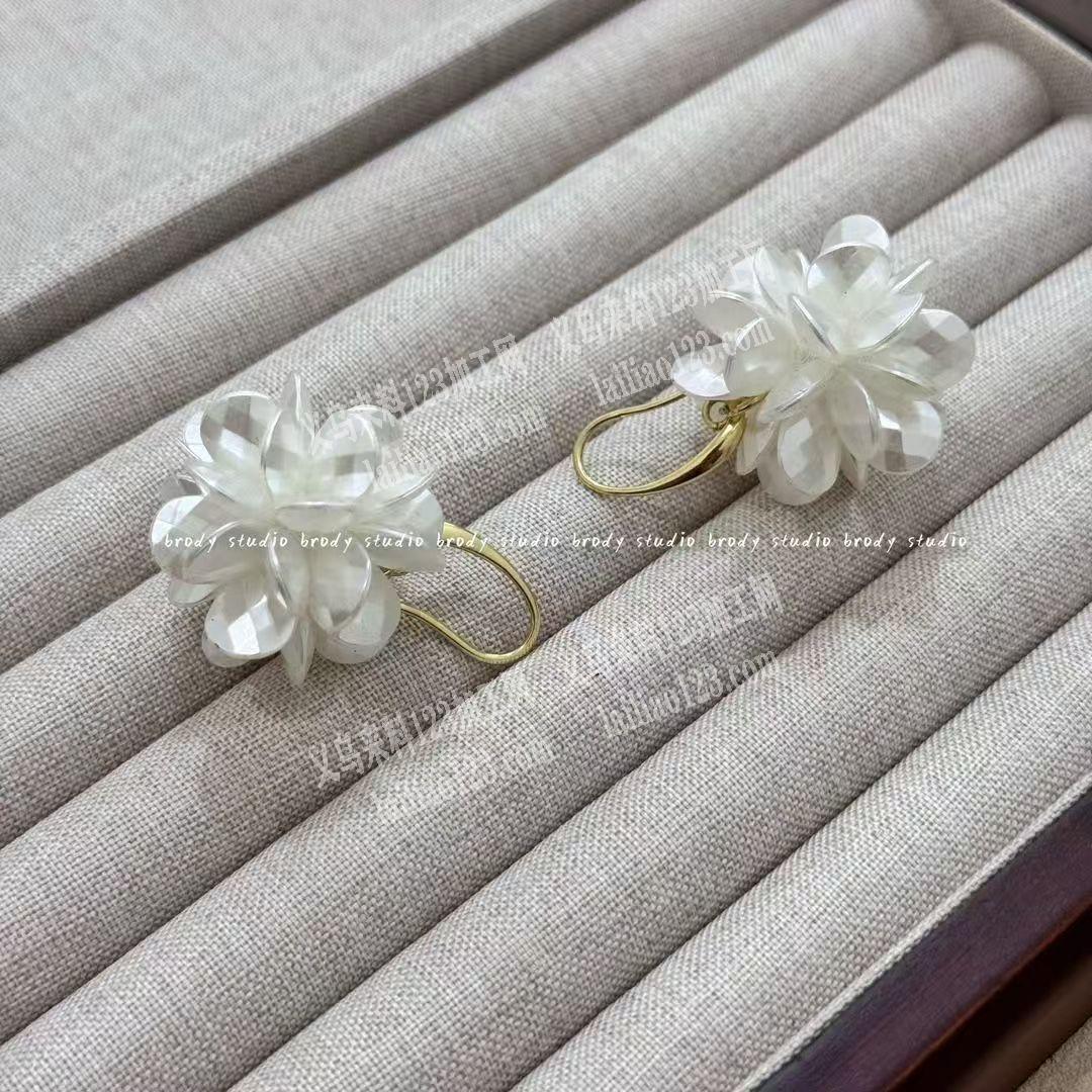 耳环手工活外发加工，寻找专业做这种耳环手