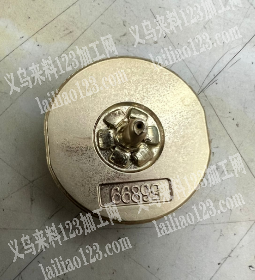 采购如图鞋扣。寻找厂家。鞋扣，。微信