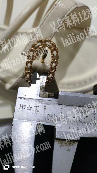 找如图两款鞋扣，寻找厂家，有的联系我，