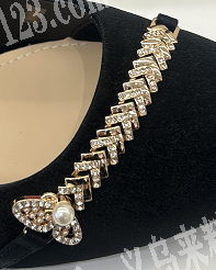 采购如图饰品配件，有货的联系我，详谈