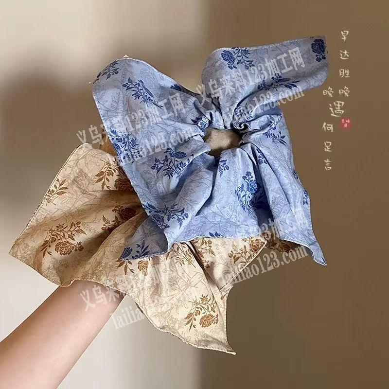 四角方巾发圈订单外发加工，找专业做这个方