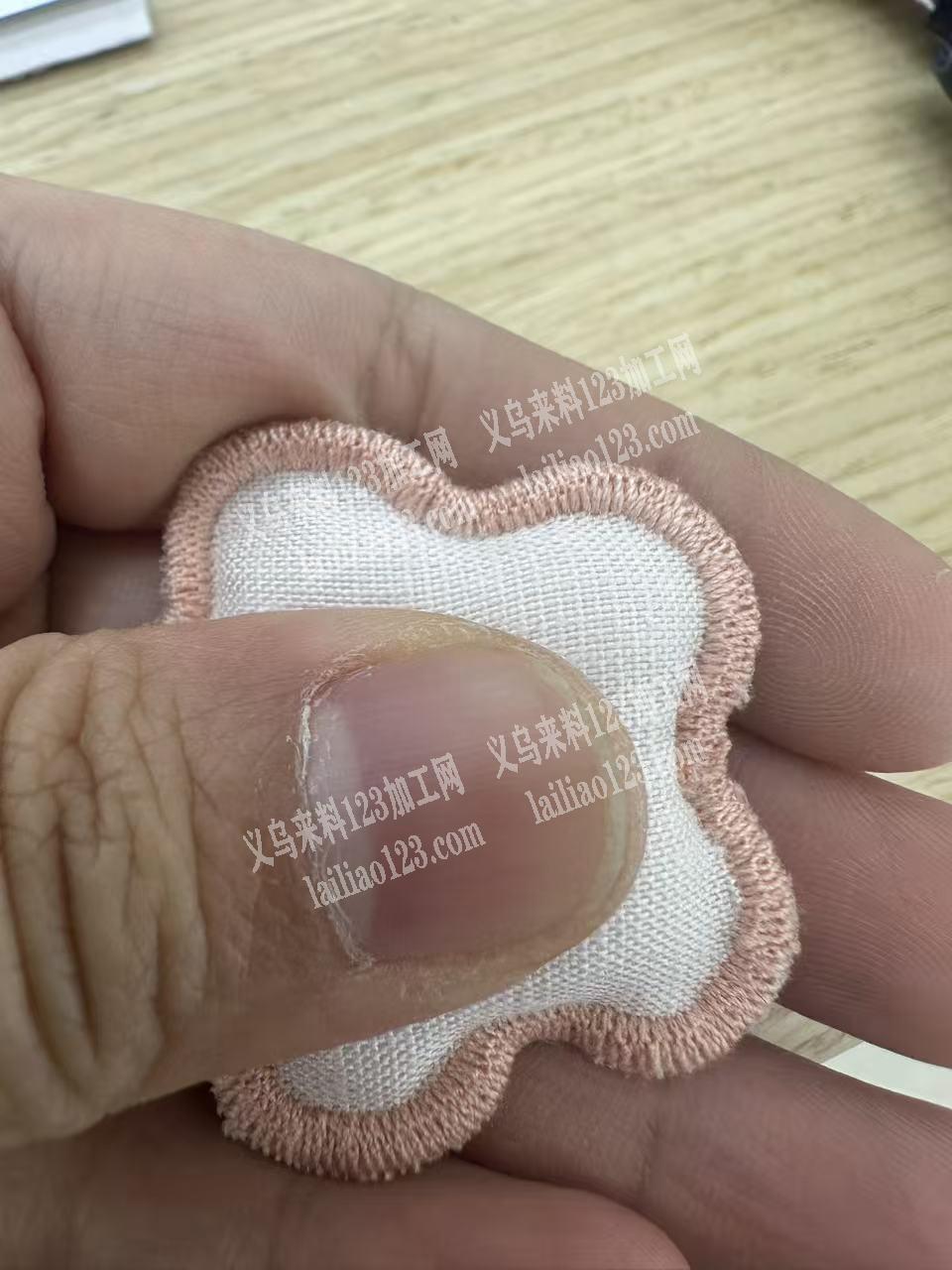 布艺拷边外发加工，长期合作，如图，找可以