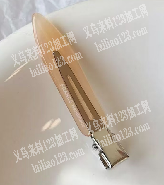 如图粘无痕发夹的手工活，寻找会做的手工活