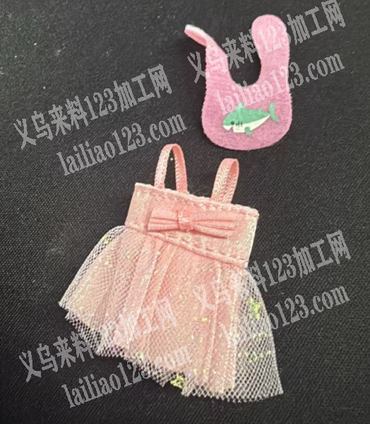 寻找哪家专业做娃娃小衣服的，请联系详谈，