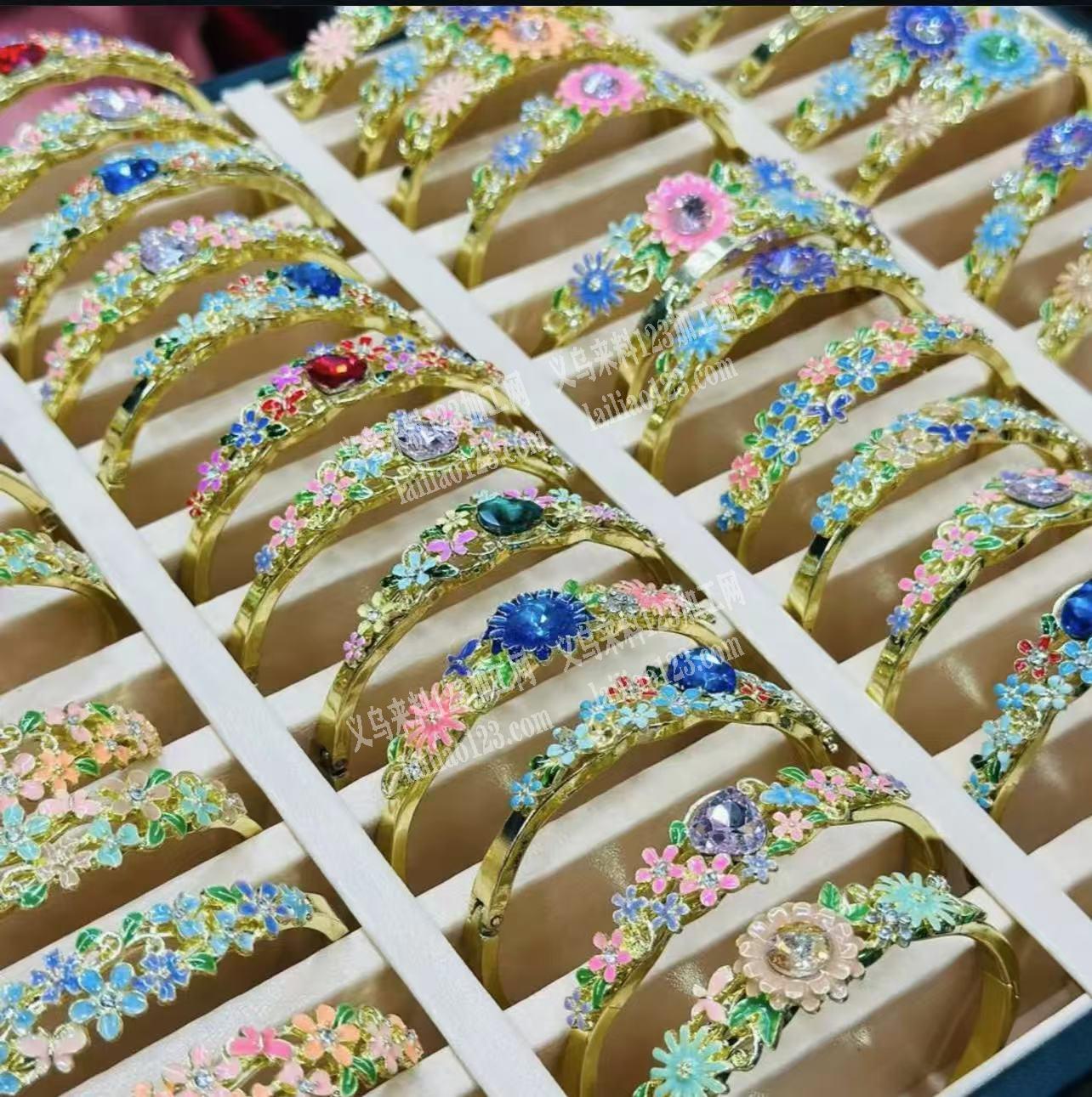 国际贸易公司大量手镯订单，如图，寻找成品