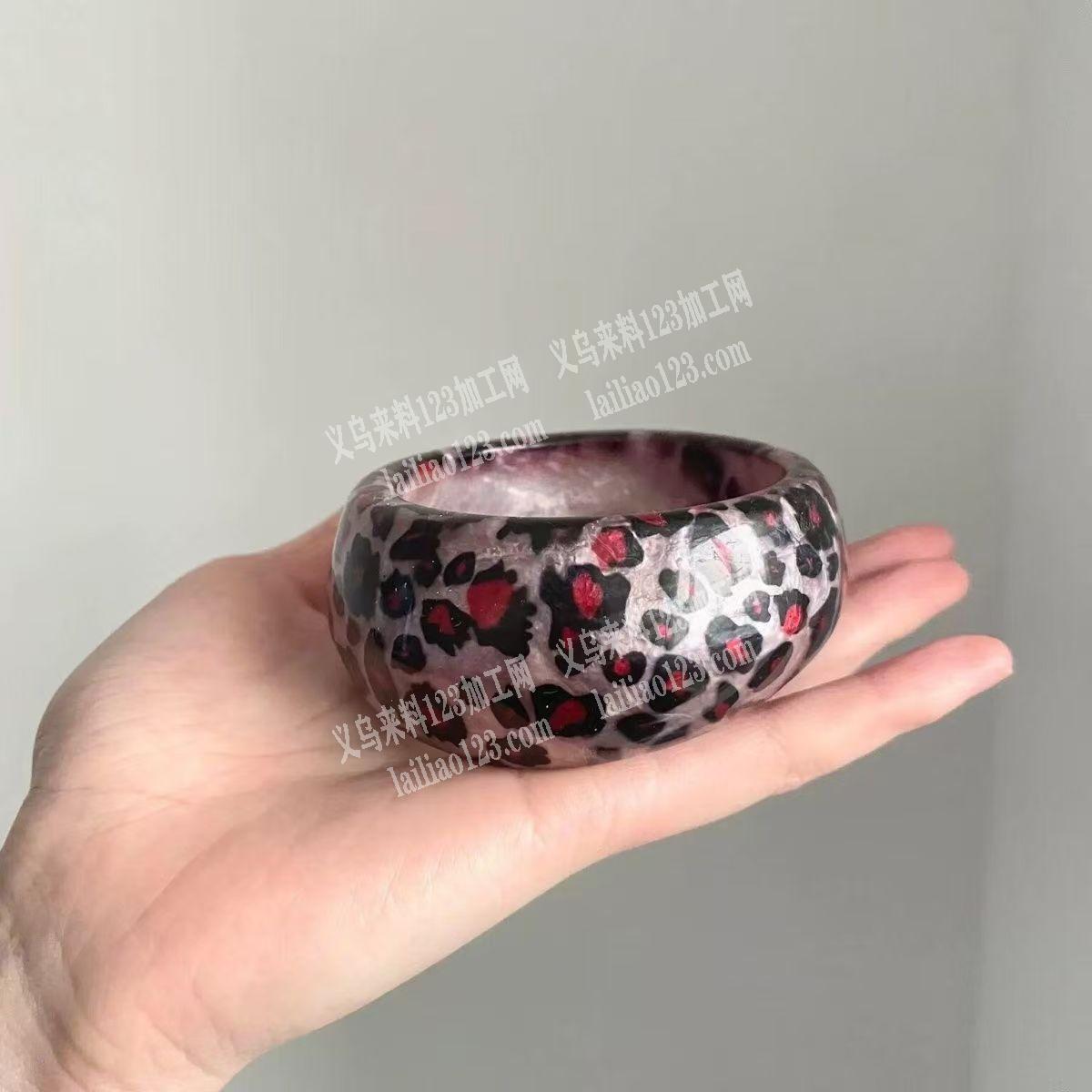 手镯上面印花外发加工，。寻找印花的加工厂