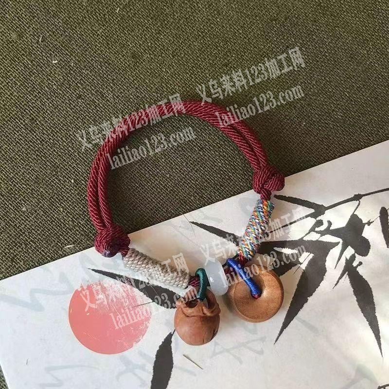 如图，手工手链成品订单，寻找包工包料做成