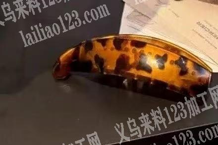 这个发夹外发喷漆加工，寻找专业做喷漆的加