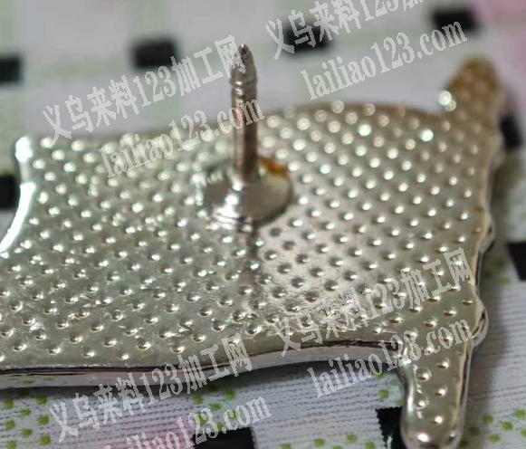 刺马针打针外发，合金饰品上面打针，如图寻