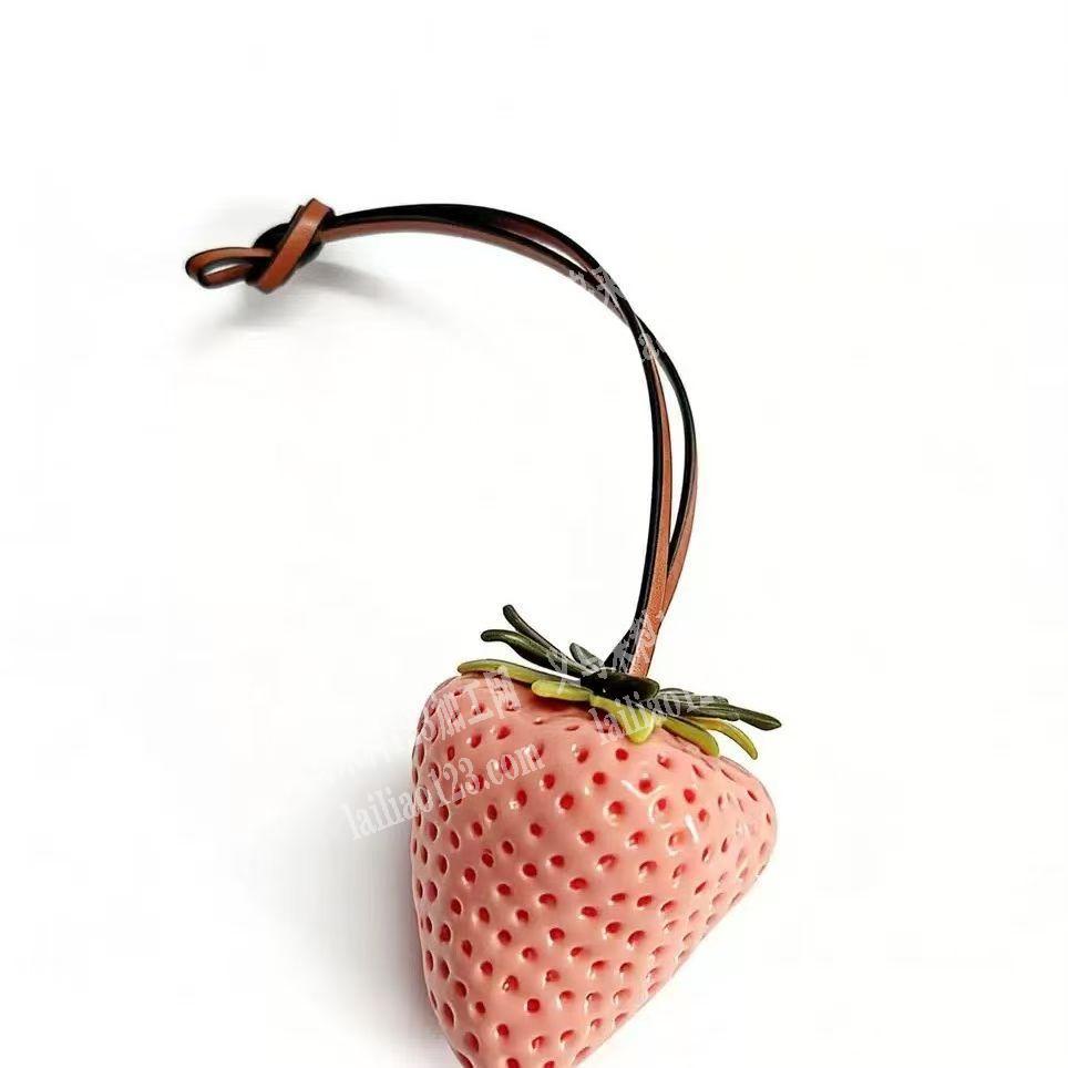 10万草莓挂件成品订单，如图，寻找专业做