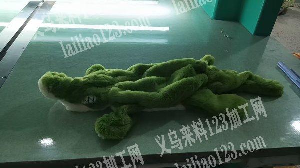 东阳大量毛绒玩具处理，如图