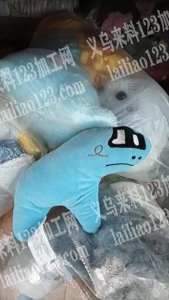 东阳大量毛绒玩具处理，如图