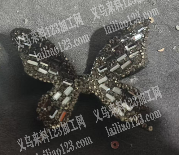 寻找如图满钻蝴蝶厂家，有订单，请联系详谈