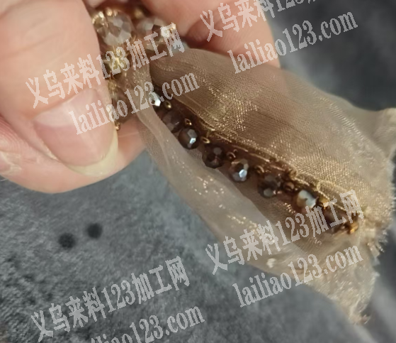 寻找钉珠的加工厂，请联系详谈。，如图。有
