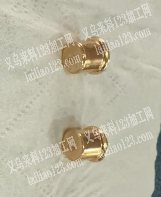 效果如图金属帽头。寻找厂家，请联系详谈、