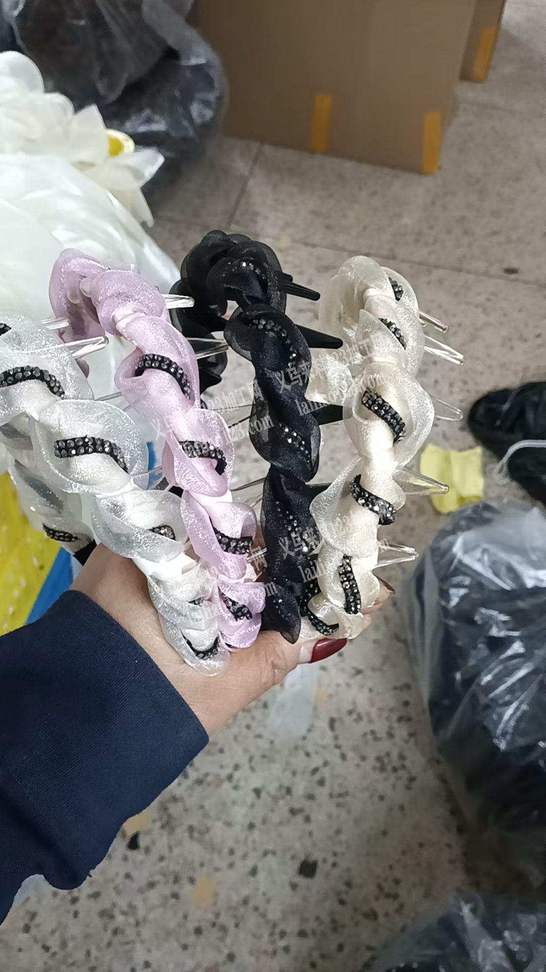 长期接单，专业做发饰，云朵，麻花头扣