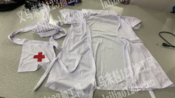 12,000件护士服装外发加工，如图，寻