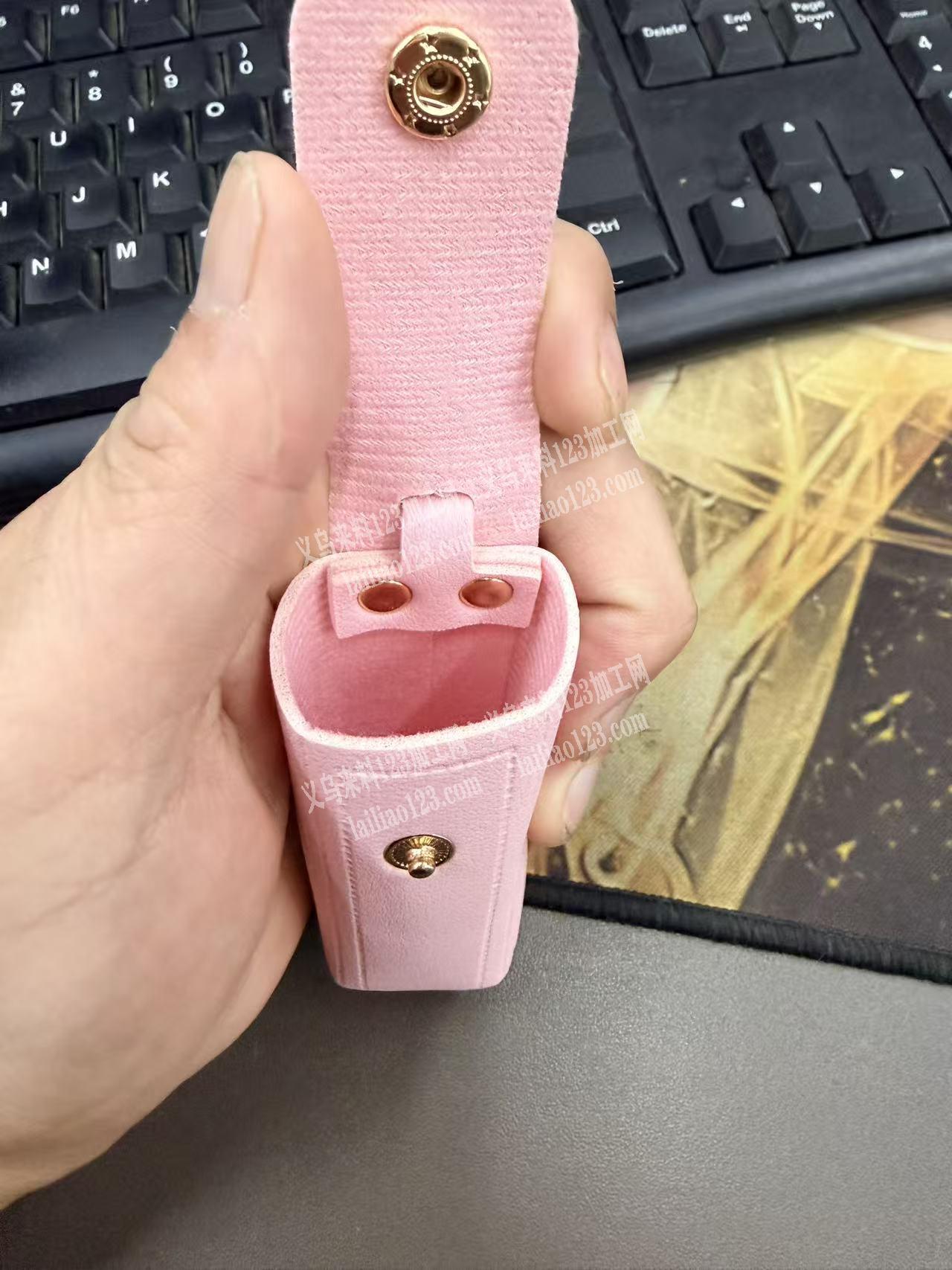 老板委托寻找：2万手工活，粘胶水的，如图