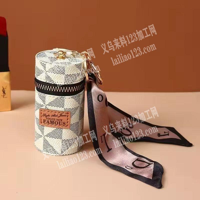 老板委托寻找：长期有如图挂包订单，小包订